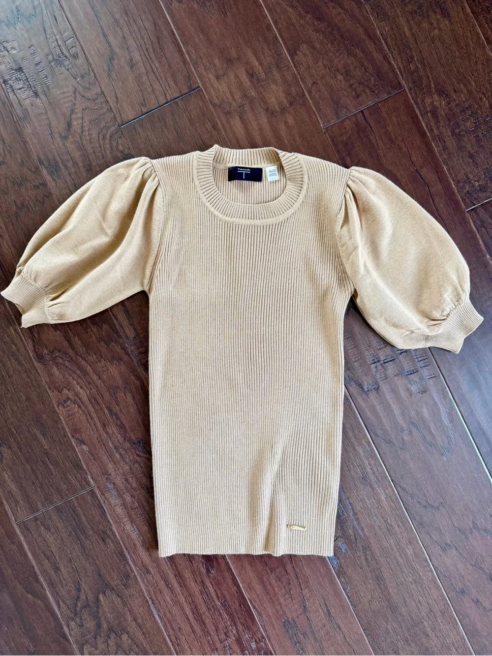 Tahari Ribbed Puff Sleeve Top in Camel Beige